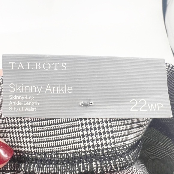 ✅ NWT TALBOTS MINI CHECK COTTON BI-STRETCH PULL-ON SKINNY ANKLE PANT SIZE 22WPET - Picture 6 of 8